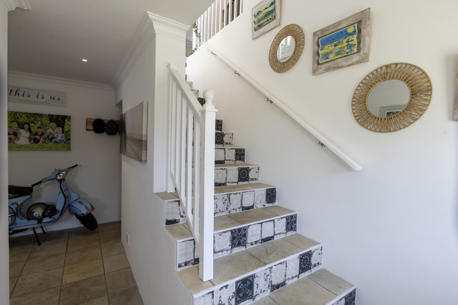5 Bedroom Property for Sale in West Beach Eastern Cape